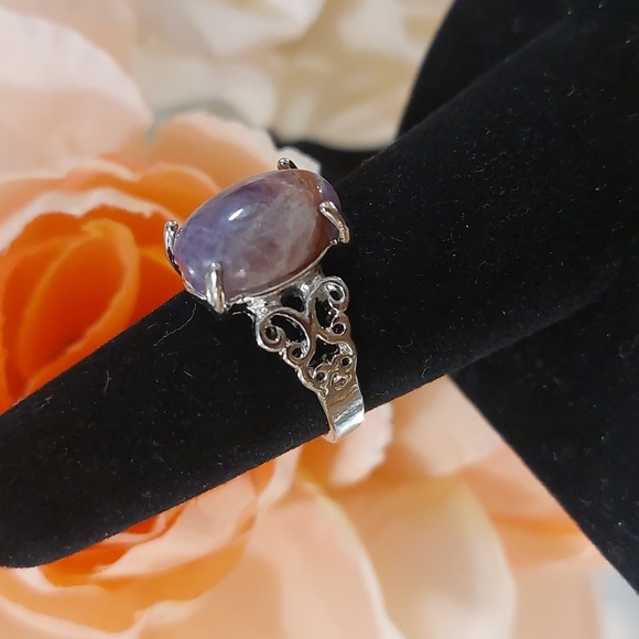 Amethyst Fashion Ring - (faux) 6 - Picture 3 of 6